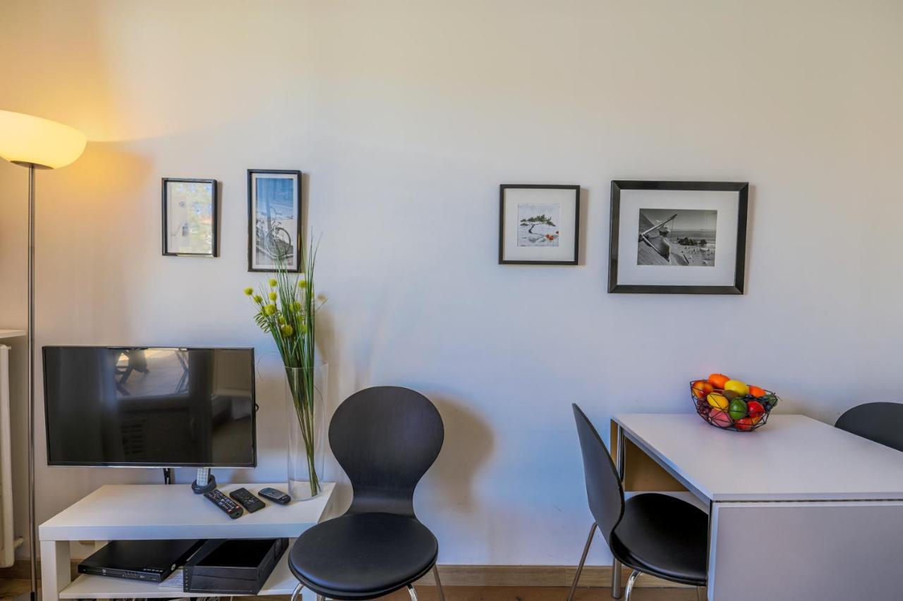 Palais L'Escurial Ap4069 By Riviera Holiday Homes Nice Buitenkant foto